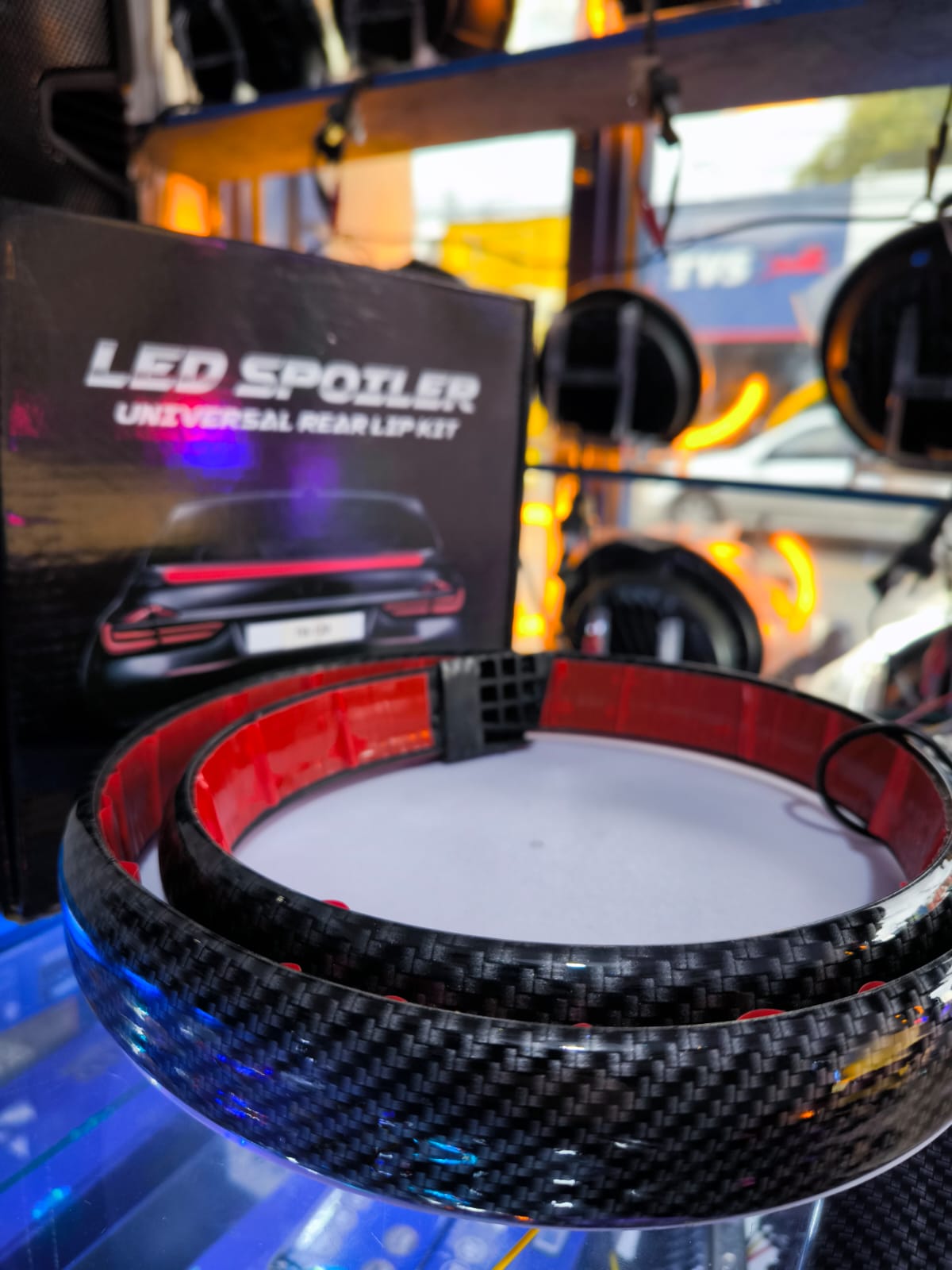 SPOILER FIBRA CARBONO PARA BAUL (TB120)